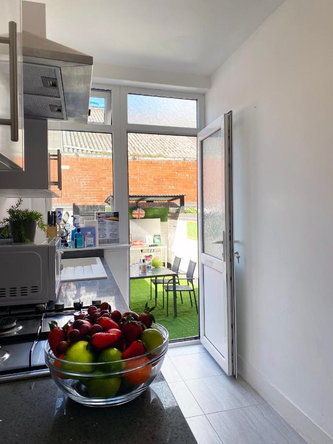 The Baltic Townhouses By Serviced Living Liverpool Exterior photo